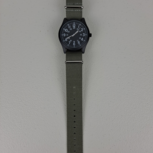 Nylon Fashion Watch - Picture 5 of 5